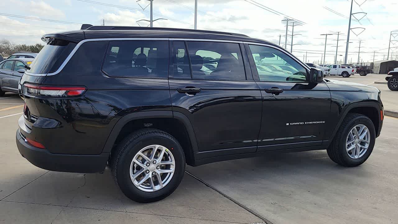 Thumbnail: 2026 Jeep Grand Cherokee - 8