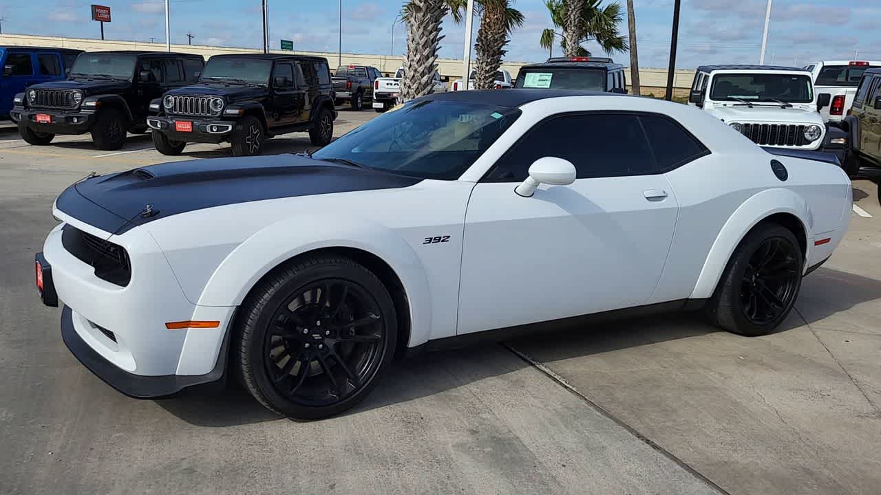 Thumbnail: 2022 Dodge Challenger - 4