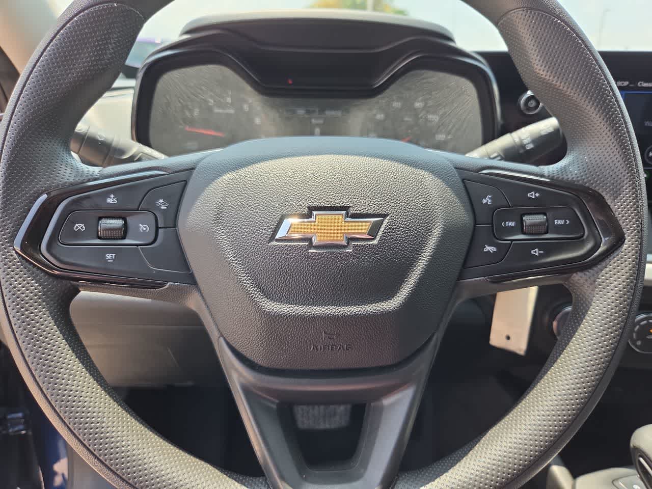 Thumbnail: 2024 Chevrolet Trax - 22