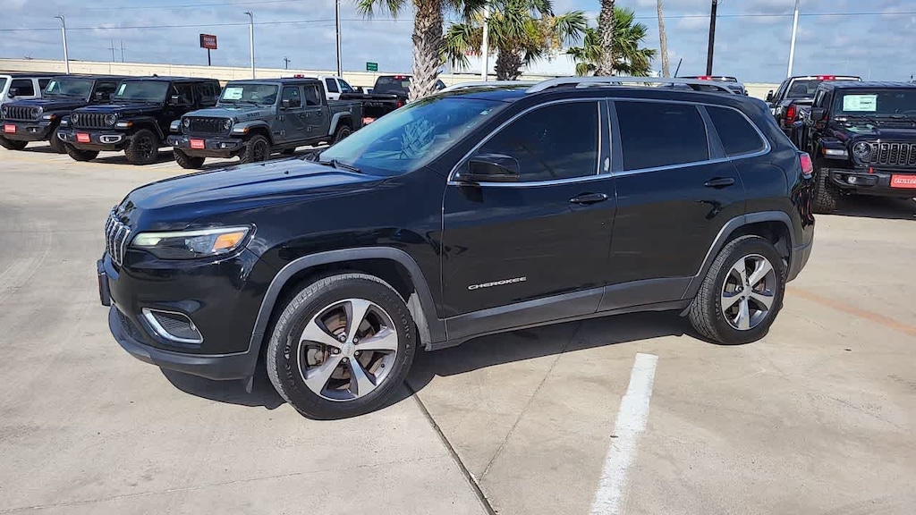Used 2019 Jeep Cherokee Limited 4x4 SUV