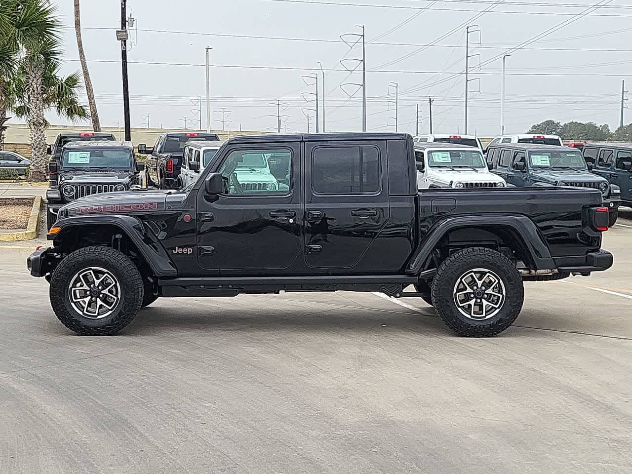 Thumbnail: 2026 Jeep Gladiator - 11