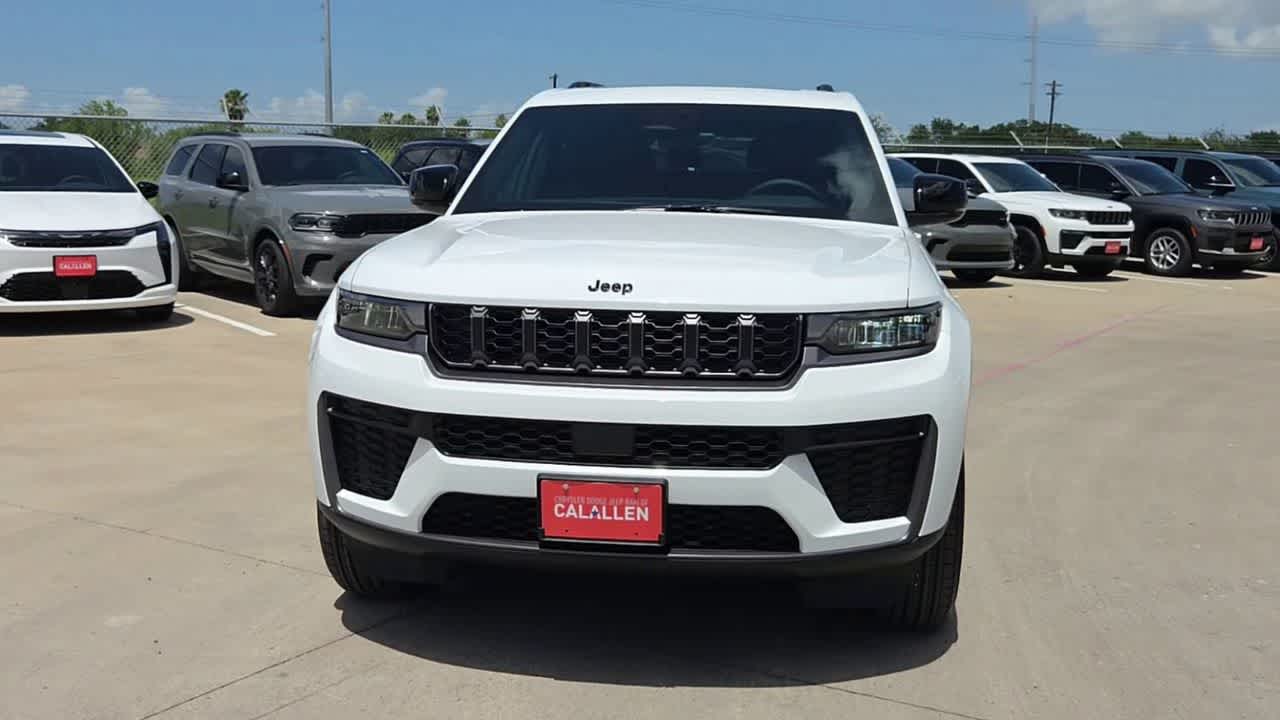 Thumbnail: 2026 Jeep Grand Cherokee - 3