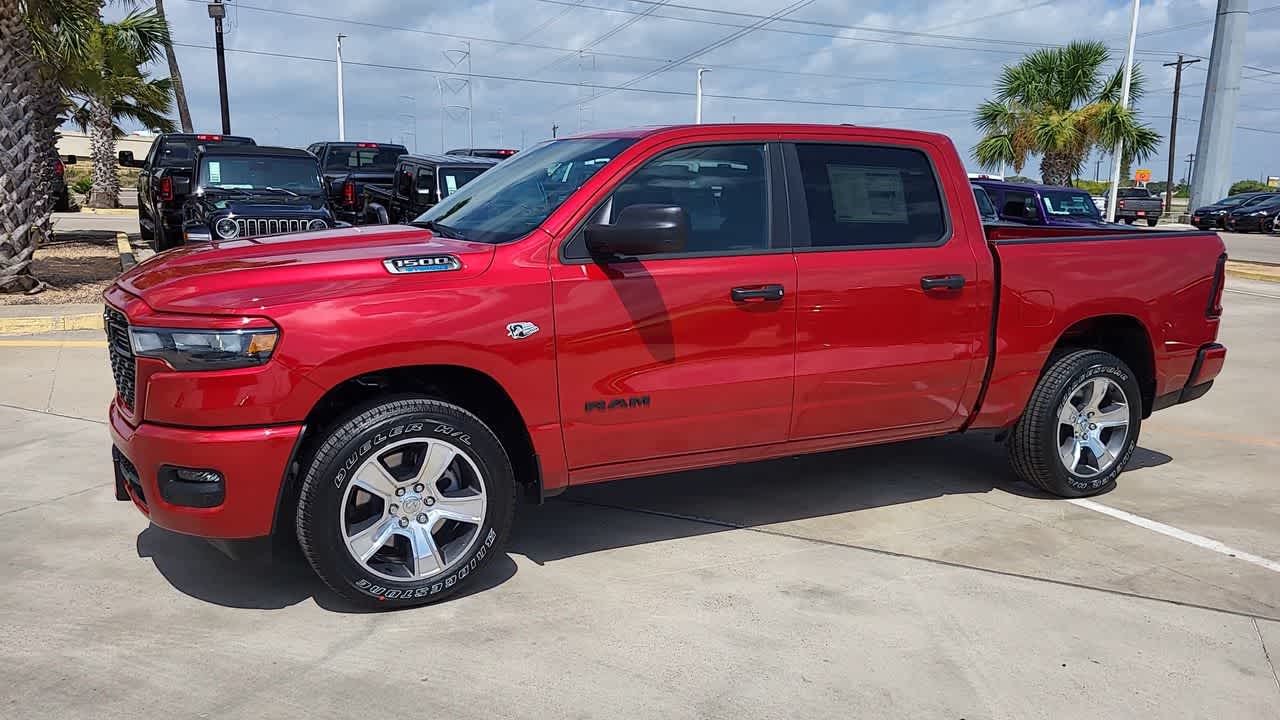 Thumbnail: 2026 RAM 1500 - 4