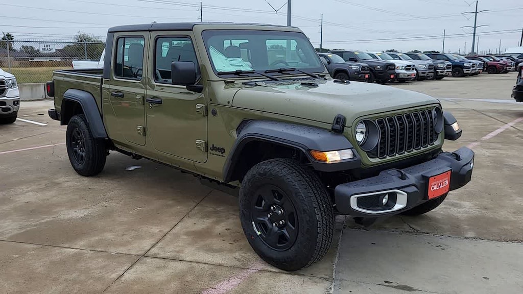 New 2026 Jeep Gladiator SPORT 4X4 Pickup