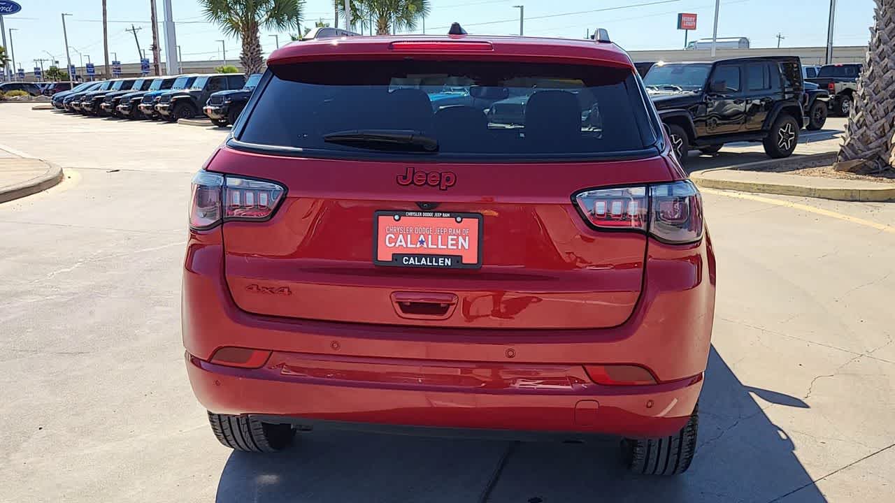 Thumbnail: 2023 Jeep Compass - 7