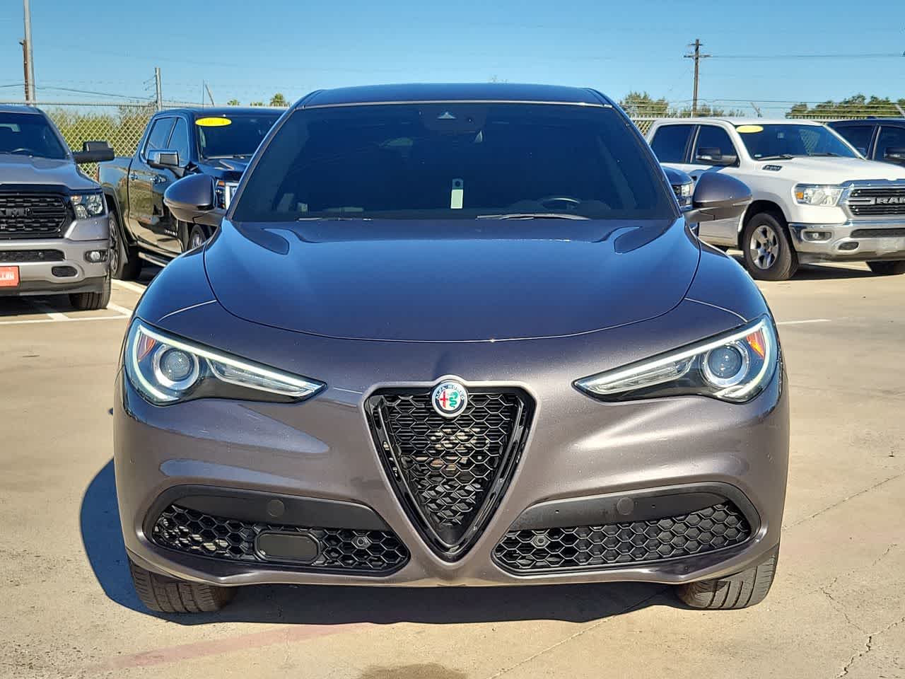 Thumbnail: 2023 Alfa Romeo Stelvio - 14