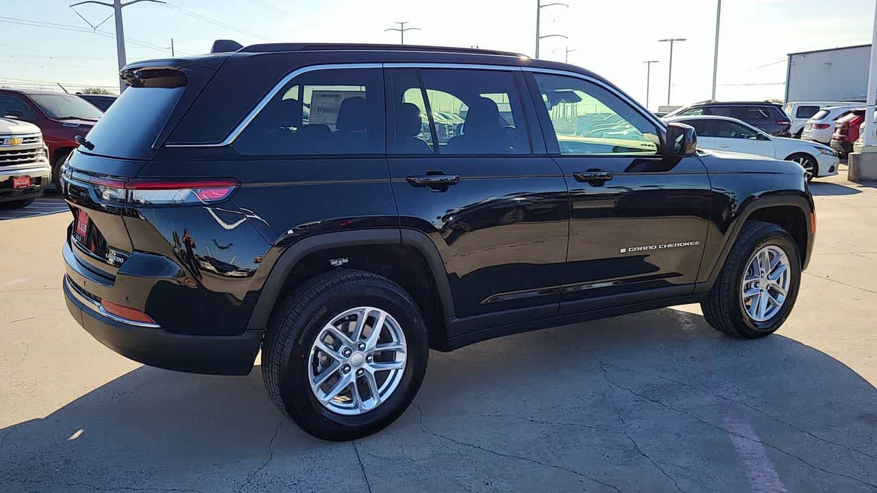 Thumbnail: 2025 Jeep Grand Cherokee - 8