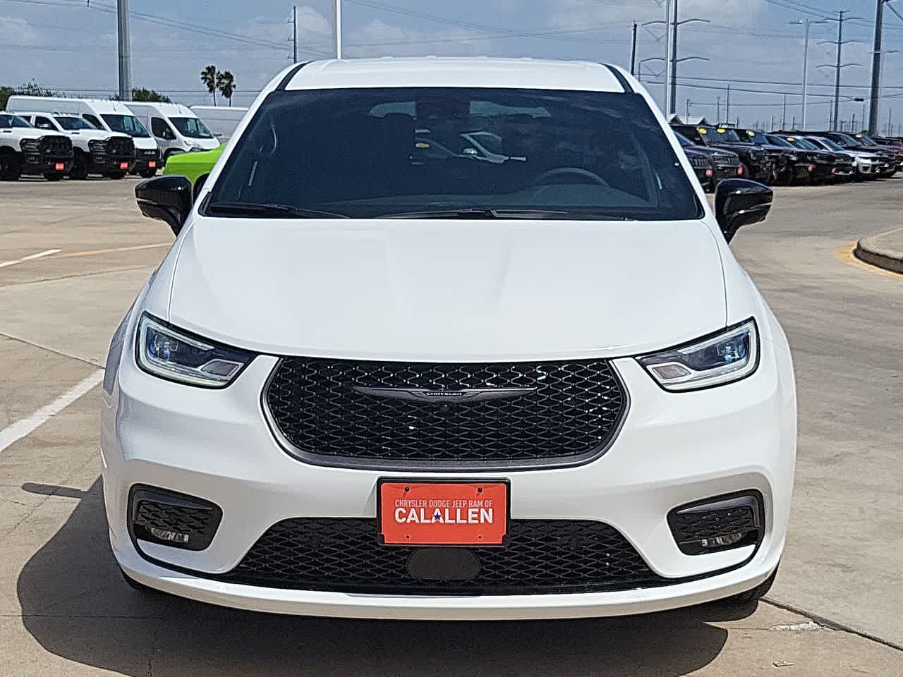Thumbnail: 2026 Chrysler Pacifica - 14
