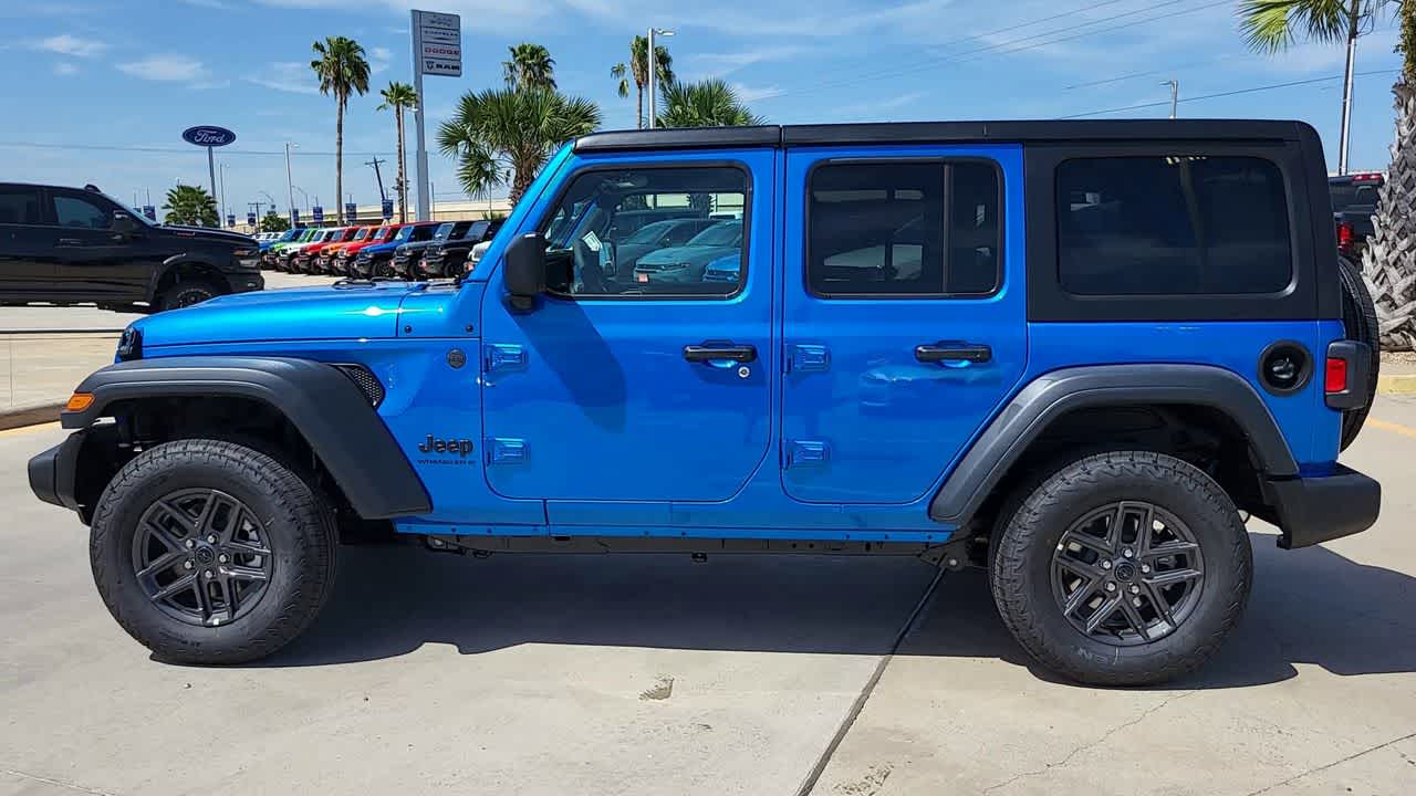 Thumbnail: 2025 Jeep Wrangler - 5