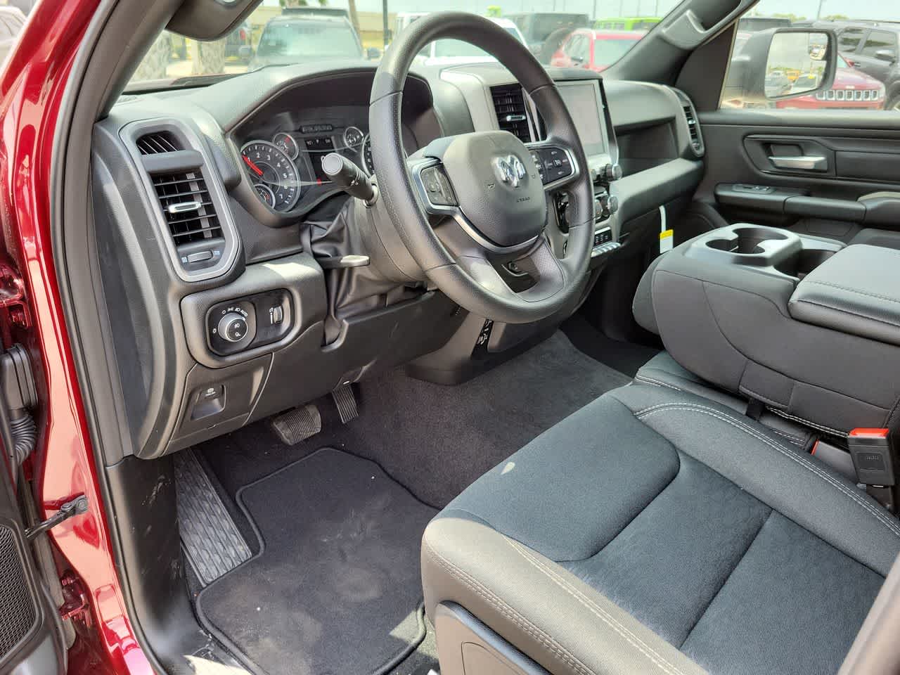 Thumbnail: 2025 RAM 1500 - 10