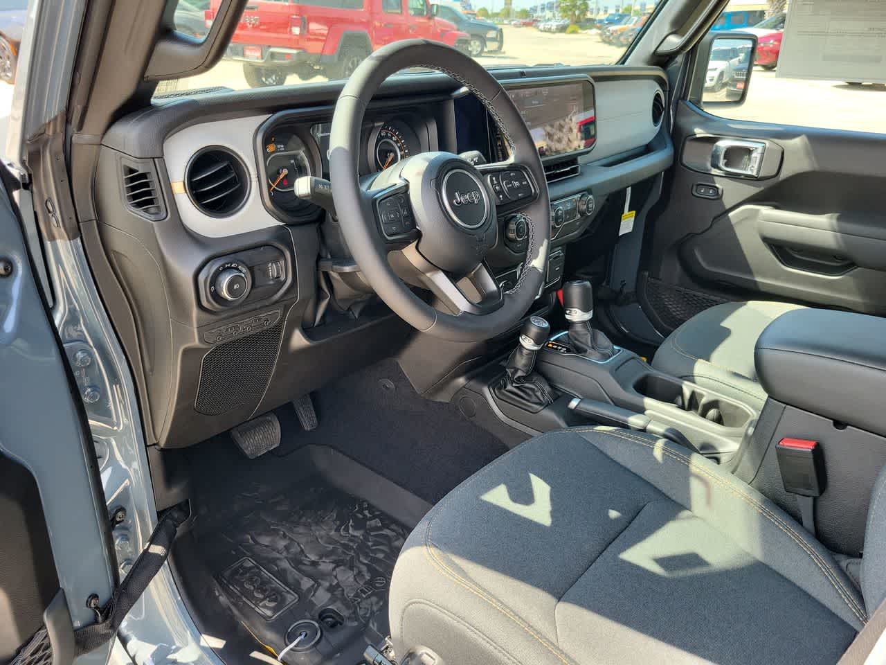 Thumbnail: 2025 Jeep Wrangler - 10