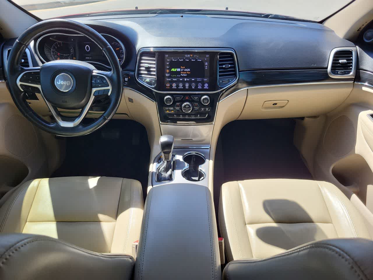 Thumbnail: 2022 Jeep Grand Cherokee - 18