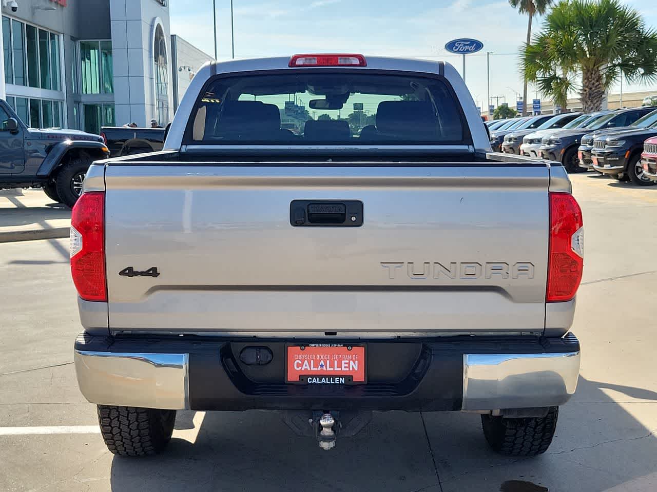 Thumbnail: 2018 Toyota Tundra - 13