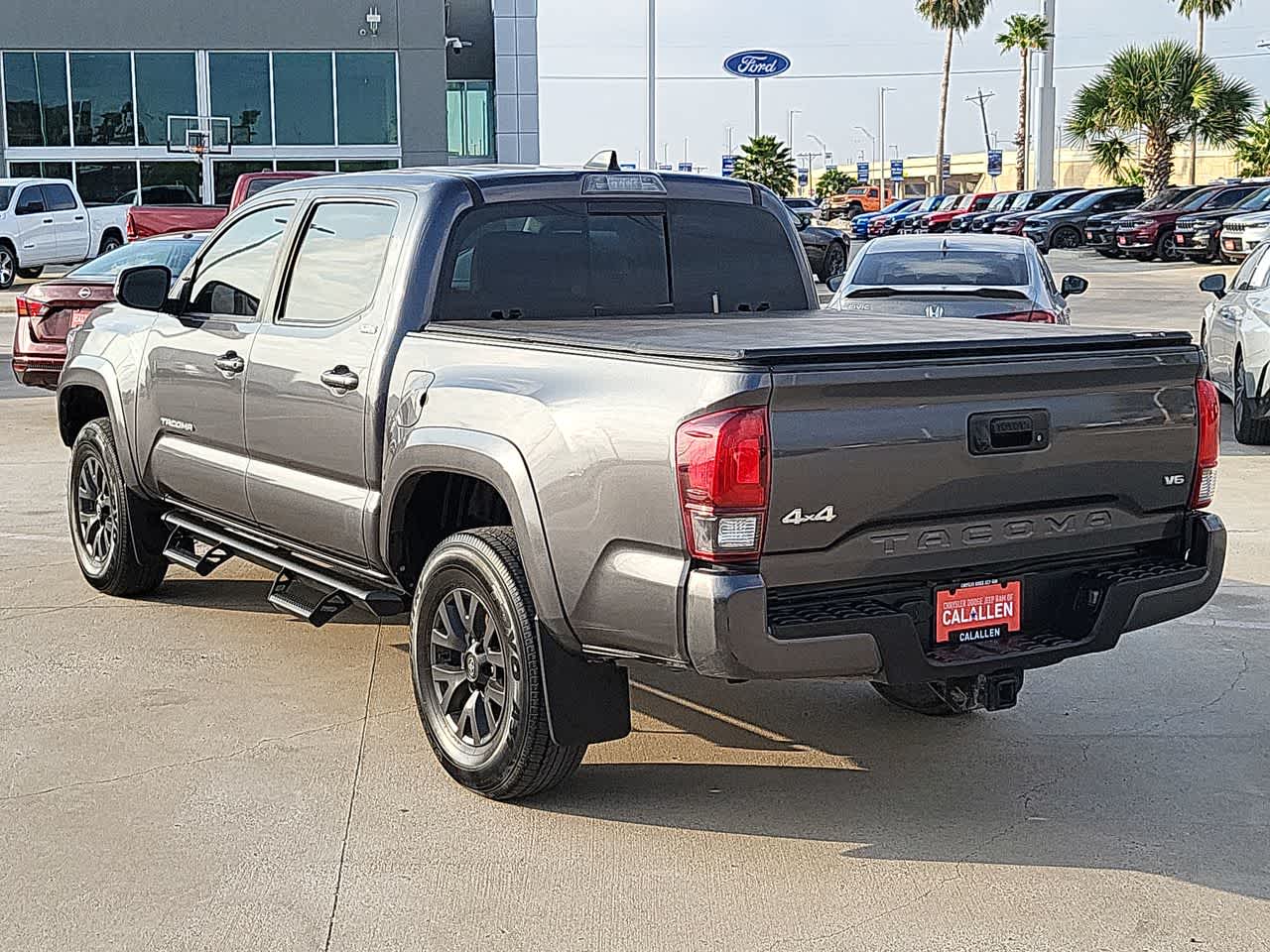 Thumbnail: 2023 Toyota Tacoma - 12