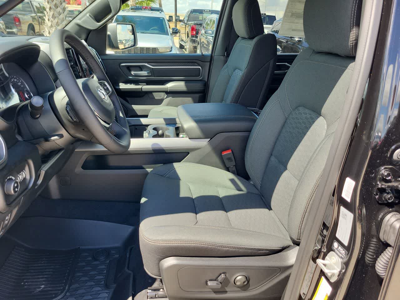 Thumbnail: 2026 RAM 1500 - 19