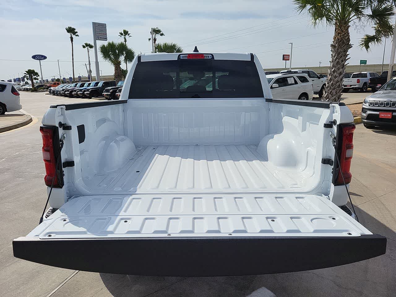 Thumbnail: 2026 RAM 1500 - 27