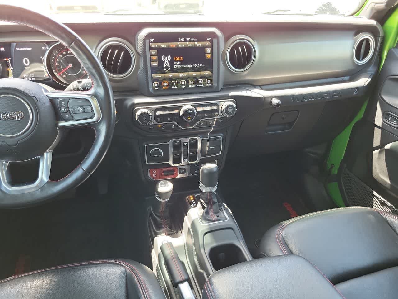 Thumbnail: 2019 Jeep Wrangler - 24