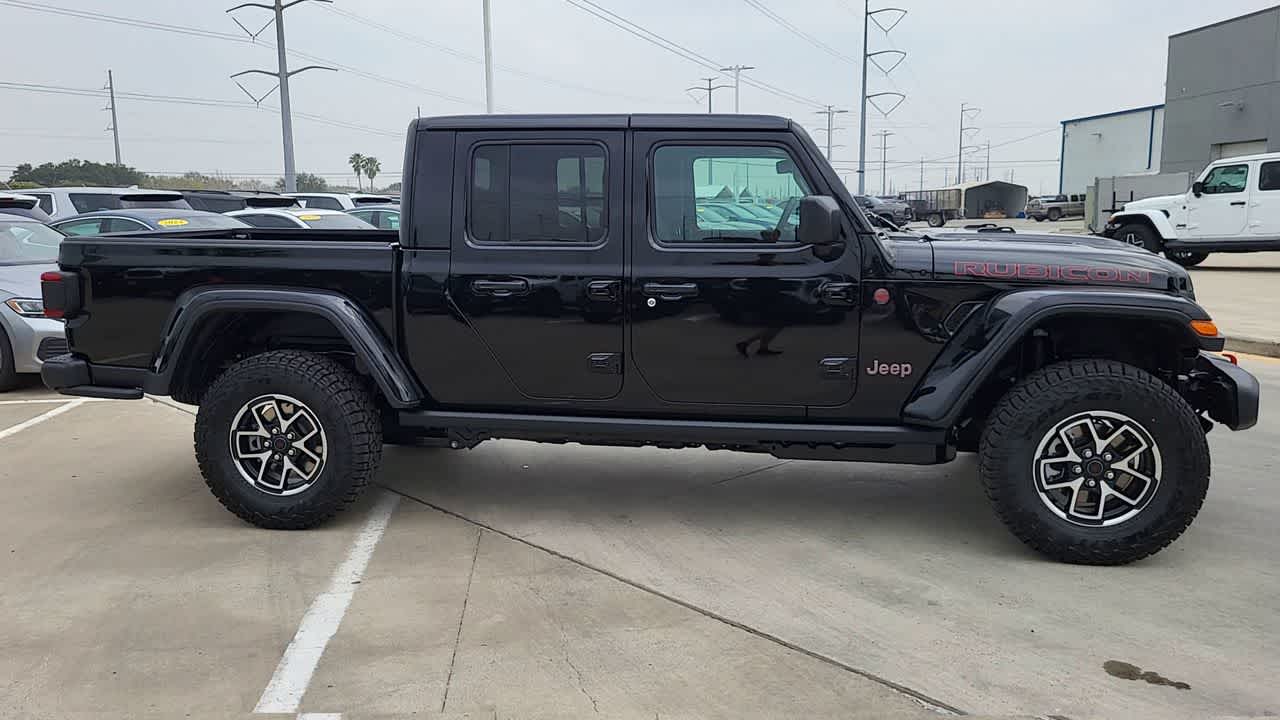 Thumbnail: 2026 Jeep Gladiator - 9