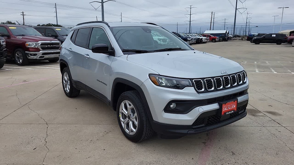 New 2026 Jeep Compass LATITUDE ALTITUDE 4X4 Sport Utility