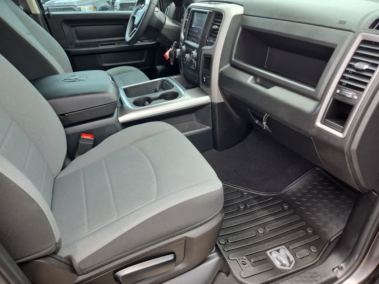 Thumbnail: 2021 RAM 1500 Classic - 21