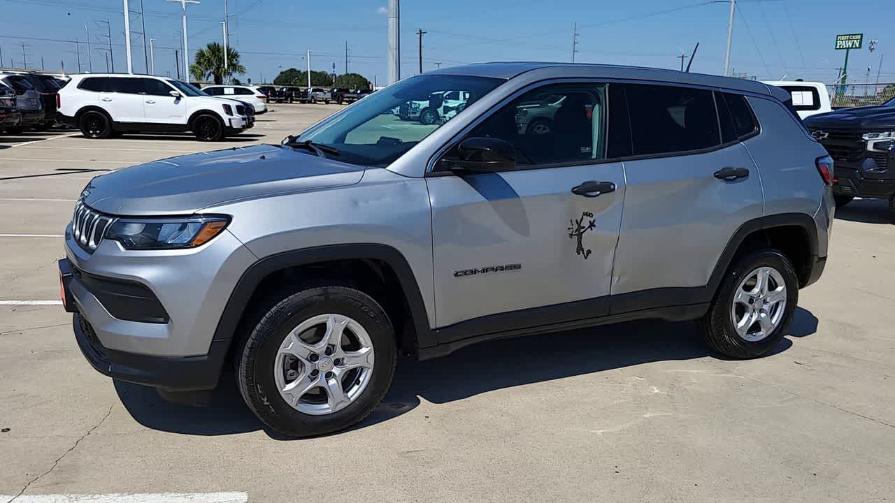 2022 Jeep Compass Sport photo 4