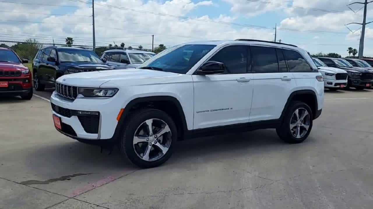 Thumbnail: 2026 Jeep Grand Cherokee - 4