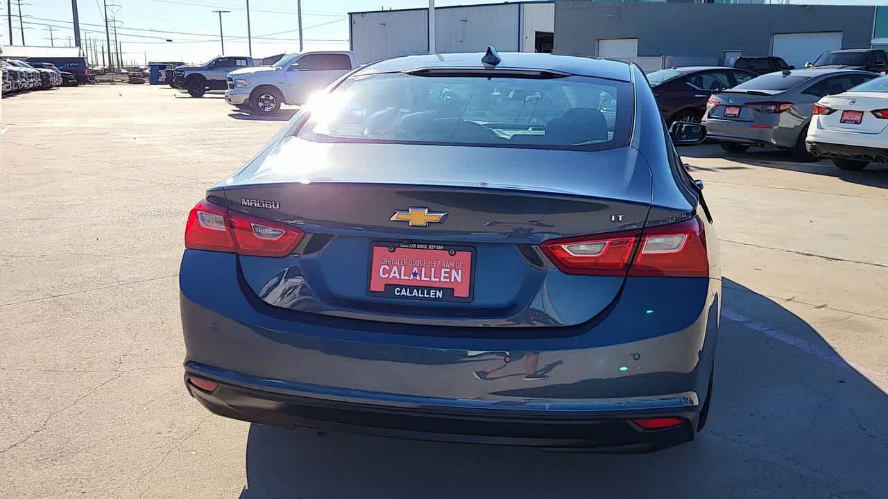 Thumbnail: 2024 Chevrolet Malibu - 7