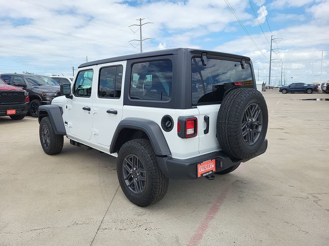 Thumbnail: 2026 Jeep Wrangler - 12