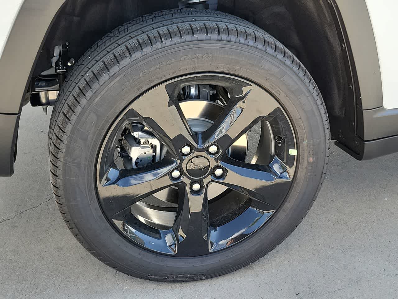 Thumbnail: 2025 Jeep Grand Cherokee - 16