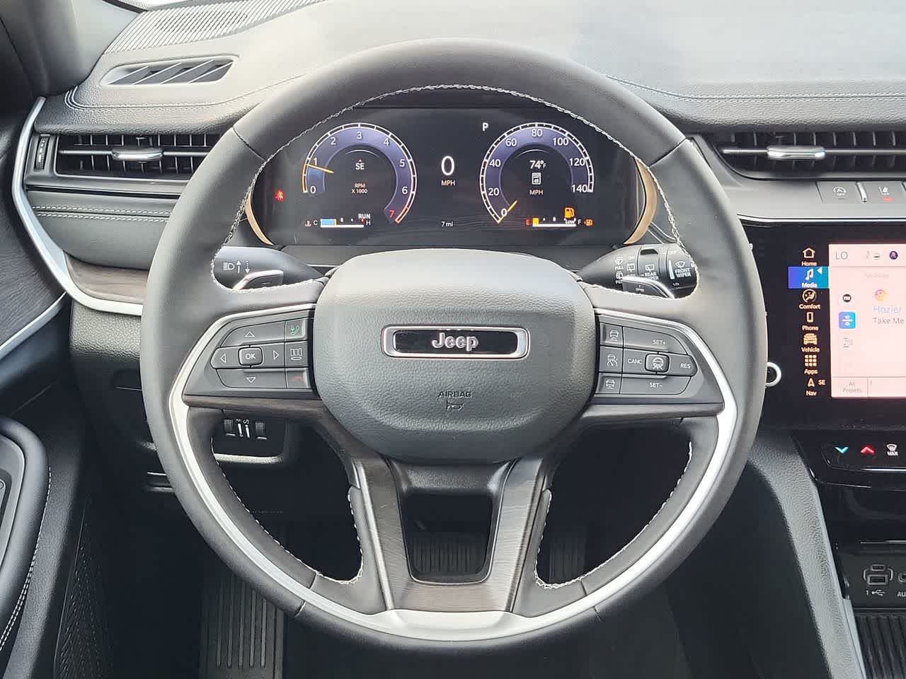 Thumbnail: 2026 Jeep Grand Cherokee - 23