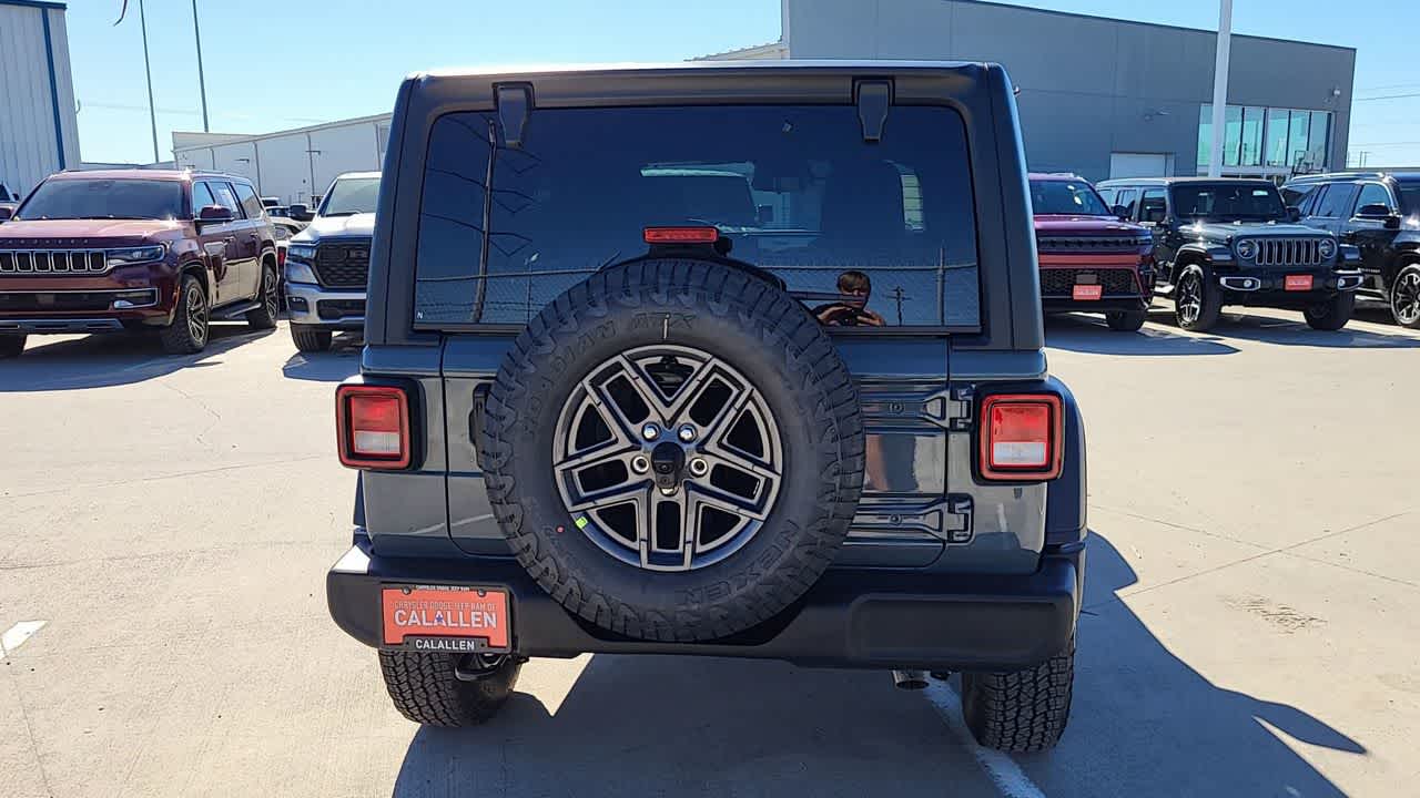 Thumbnail: 2026 Jeep Wrangler - 7