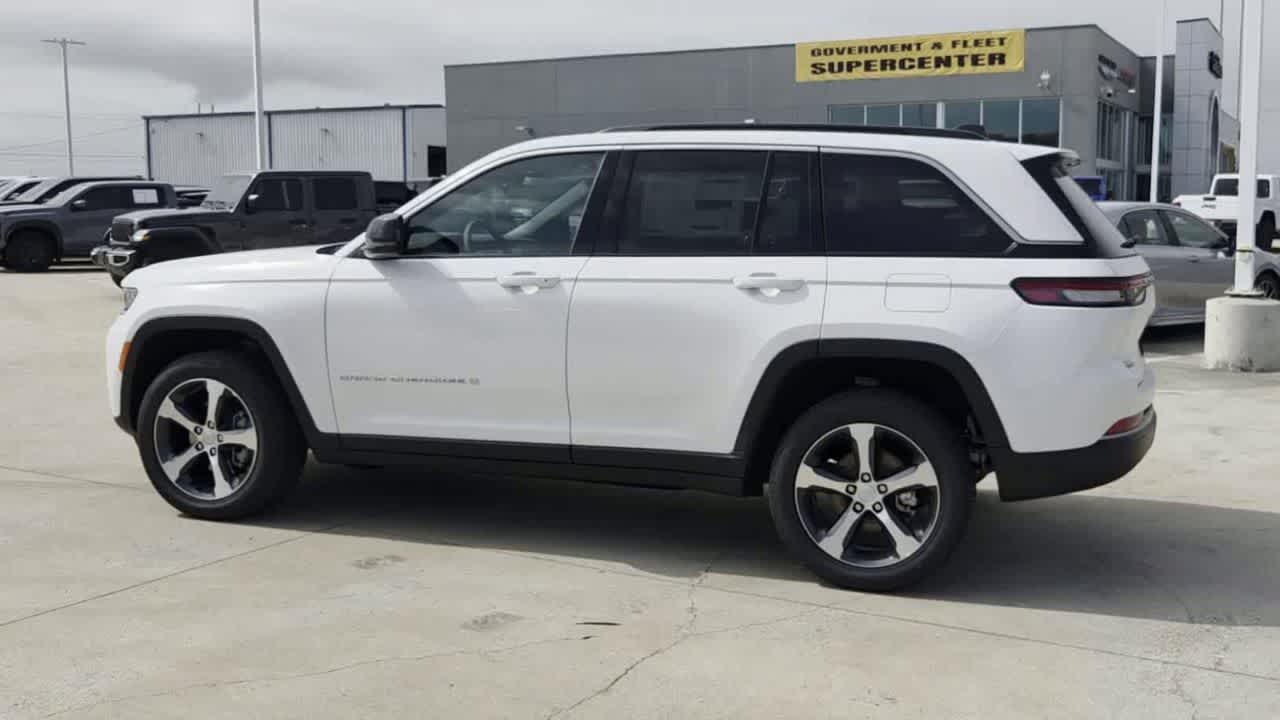 Thumbnail: 2026 Jeep Grand Cherokee - 5