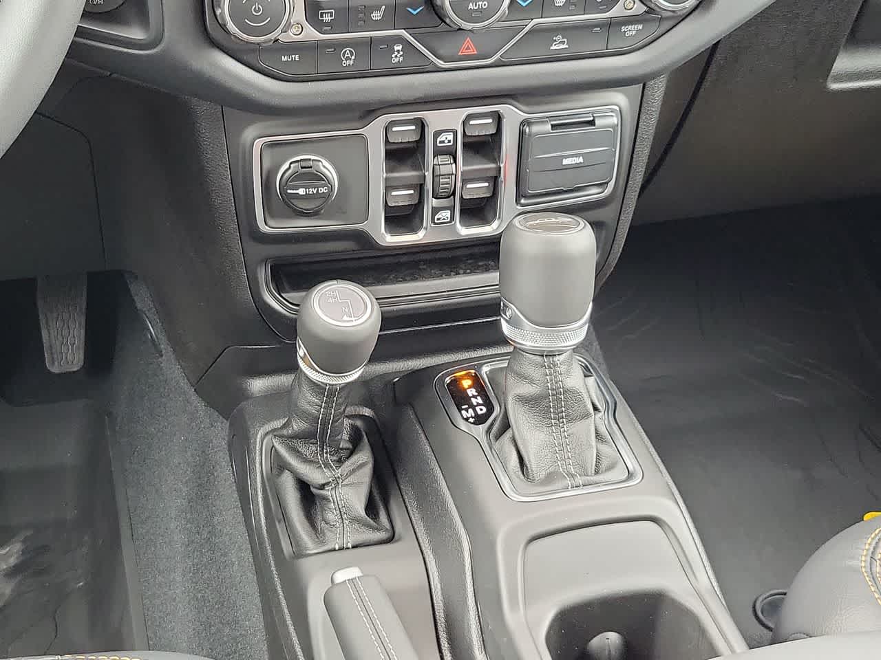 Thumbnail: 2026 Jeep Gladiator - 25