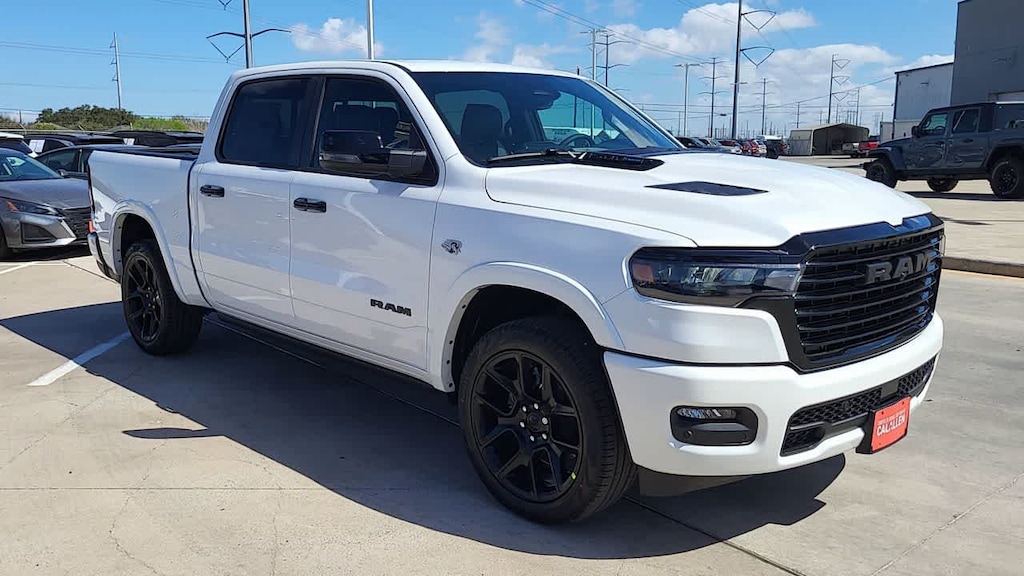 New 2026 Ram 1500 LARAMIE CREW CAB 4X4 5'7 BOX Pickup