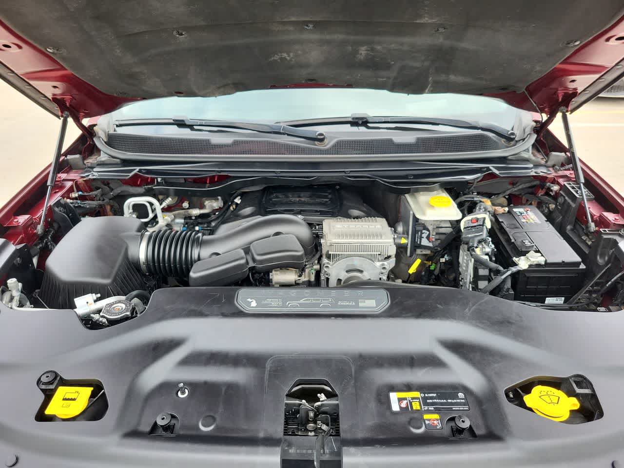 Thumbnail: 2022 Jeep Wagoneer - 17