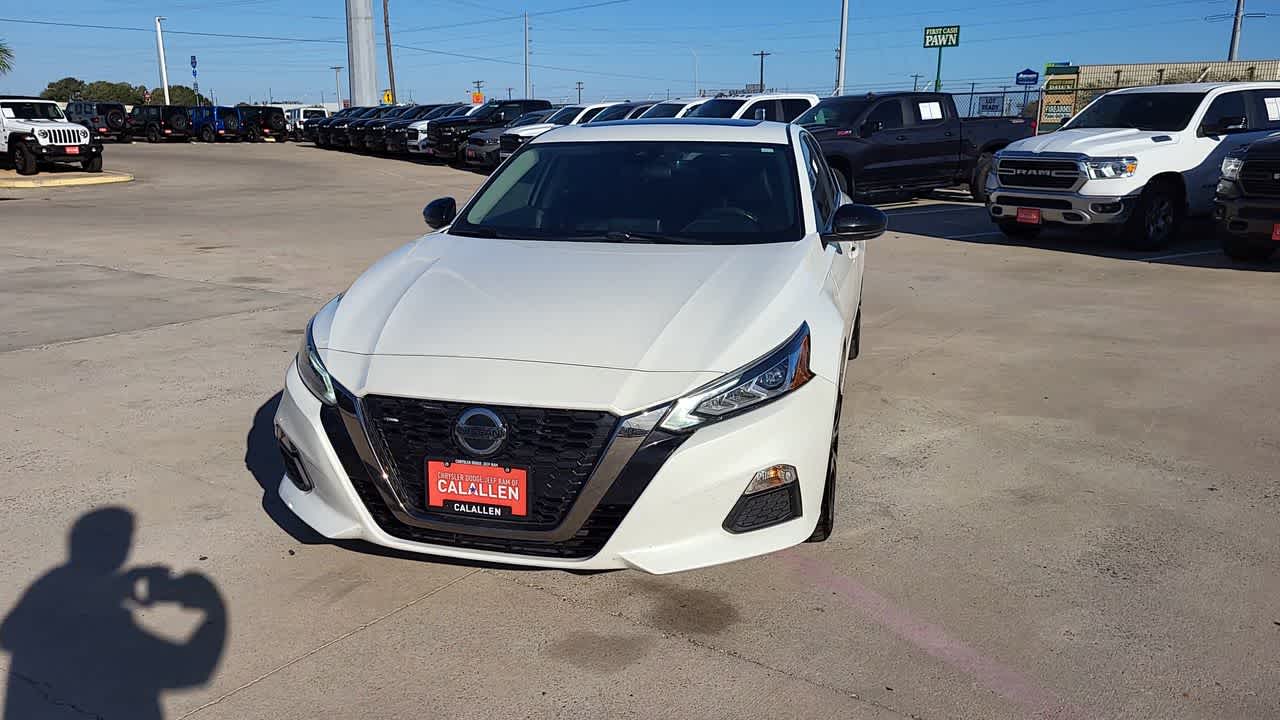Thumbnail: 2021 Nissan Altima - 3