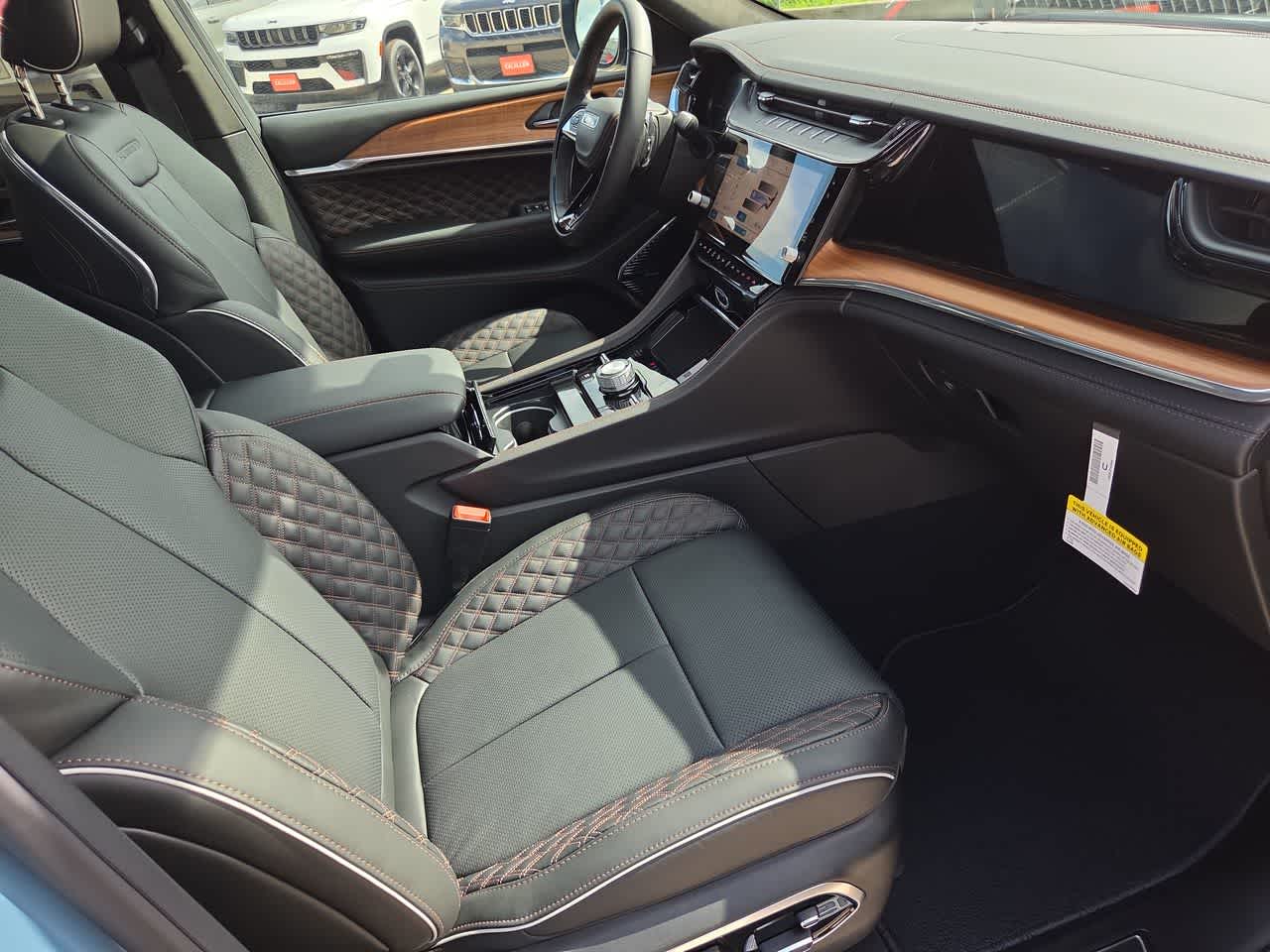 Thumbnail: 2026 Jeep Grand Cherokee - 22