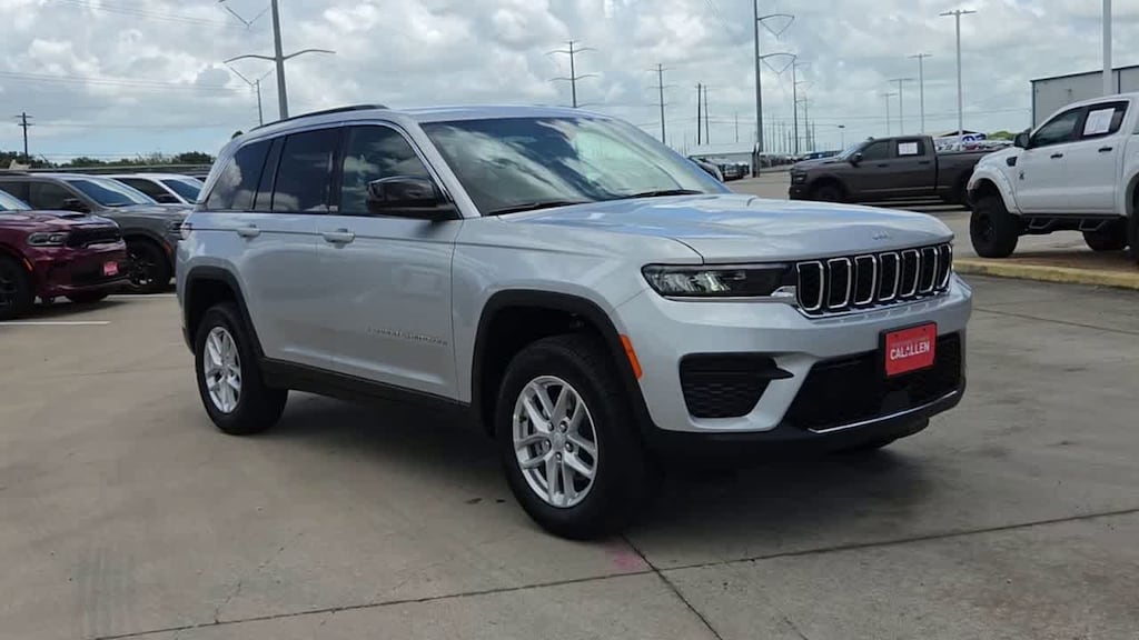 New 2026 Jeep Grand Cherokee LAREDO X 4X2 Sport Utility