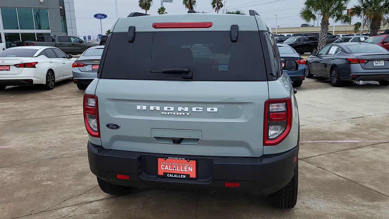 Thumbnail: 2023 Ford Bronco Sport - 7