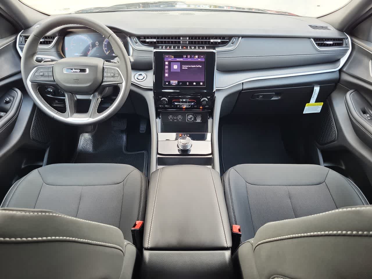 Thumbnail: 2025 Jeep Grand Cherokee - 18