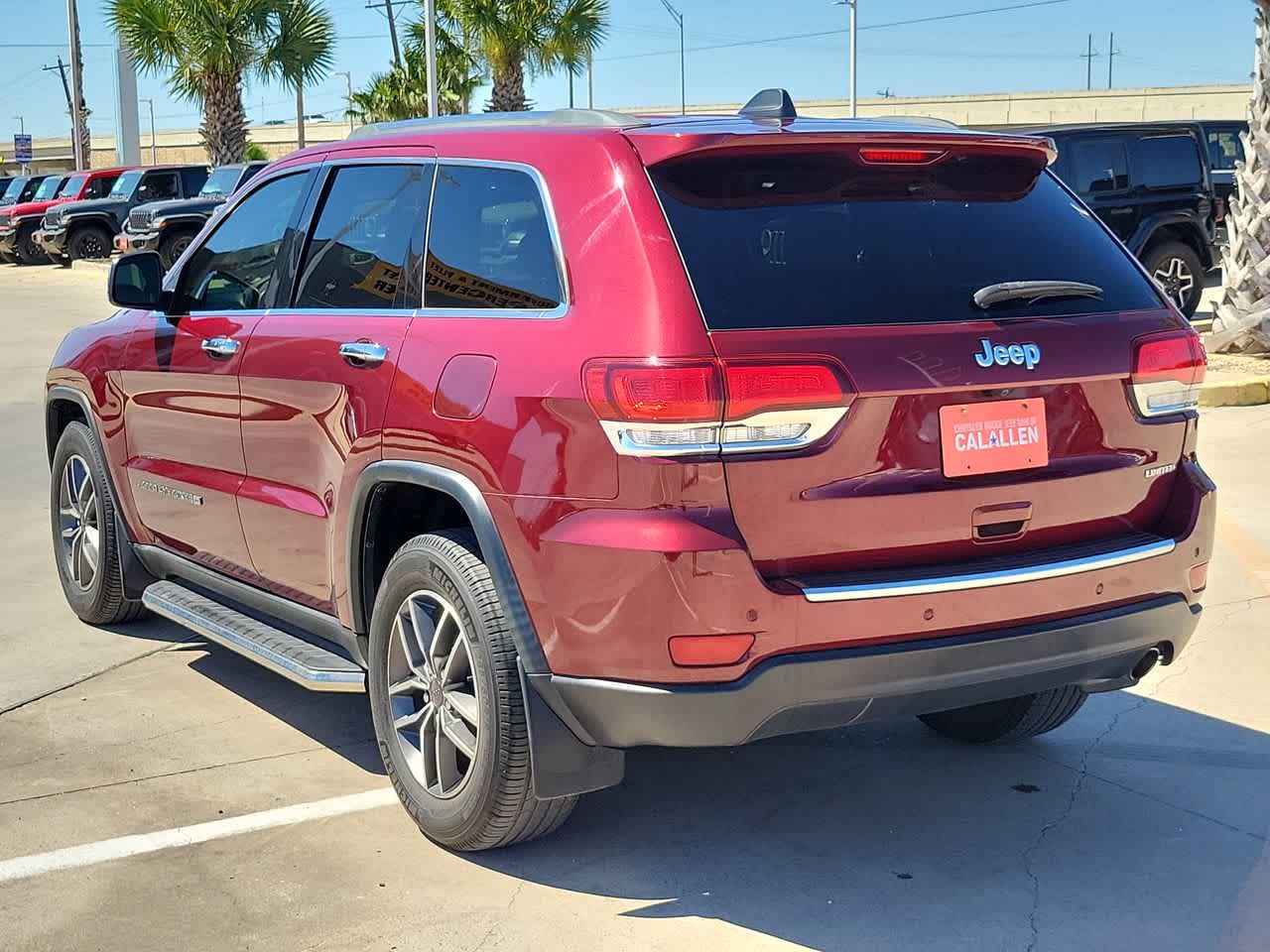 Thumbnail: 2022 Jeep Grand Cherokee - 12