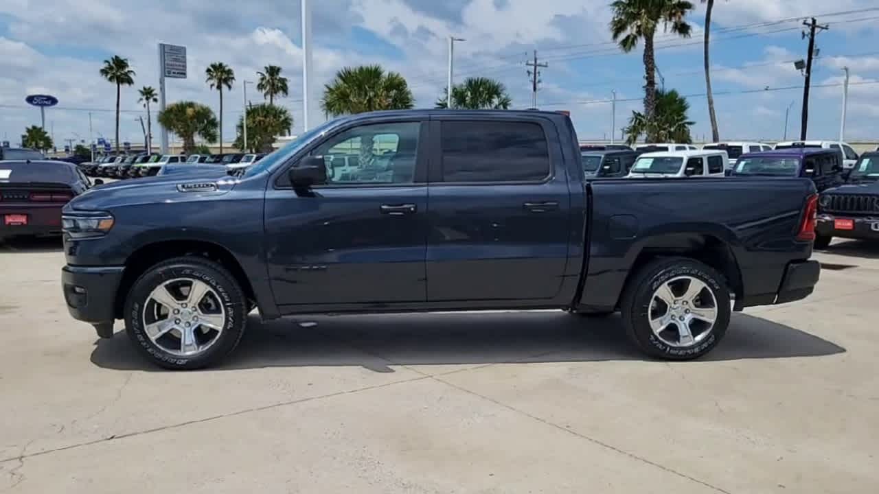 Thumbnail: 2026 RAM 1500 - 4