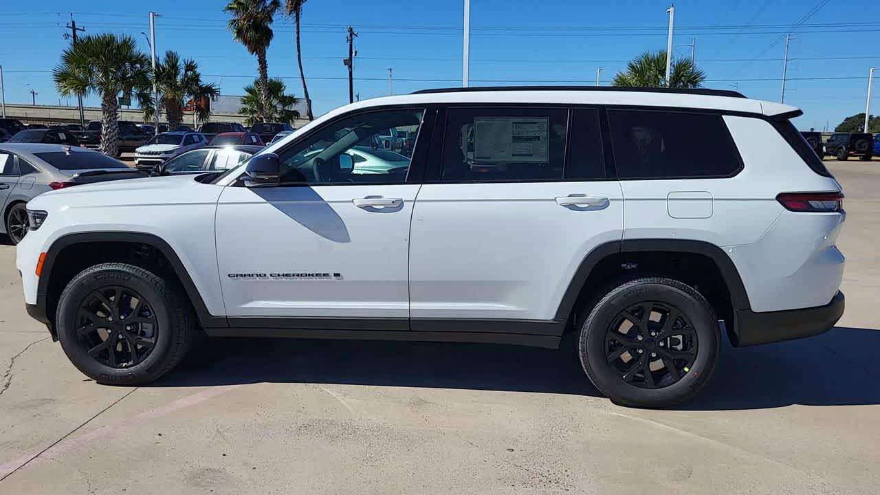 Thumbnail: 2025 Jeep Grand Cherokee - 5