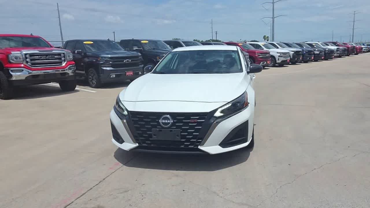 Thumbnail: 2024 Nissan Altima - 3