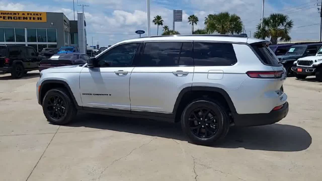 Thumbnail: 2026 Jeep Grand Cherokee L - 5