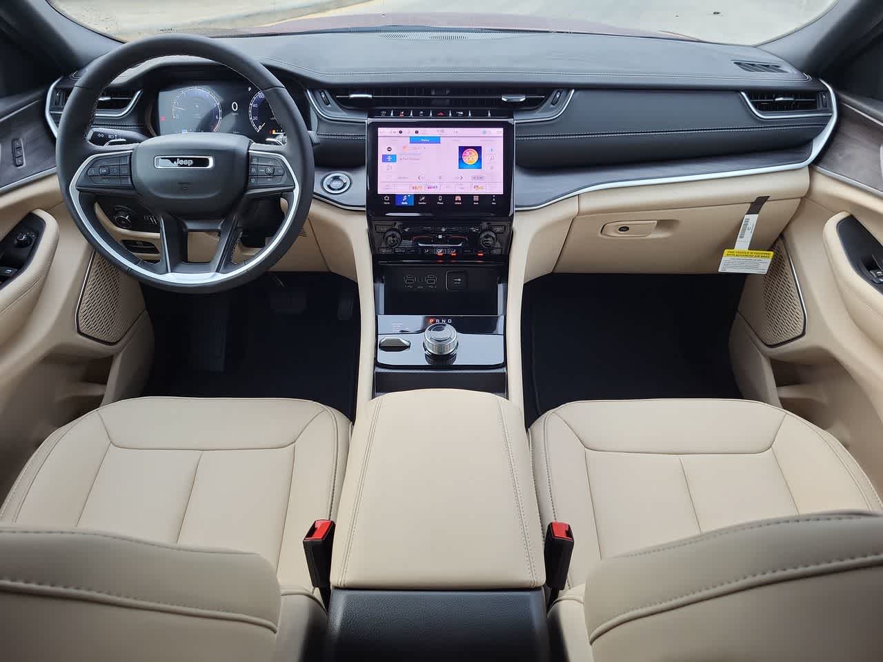 Thumbnail: 2025 Jeep Grand Cherokee - 18