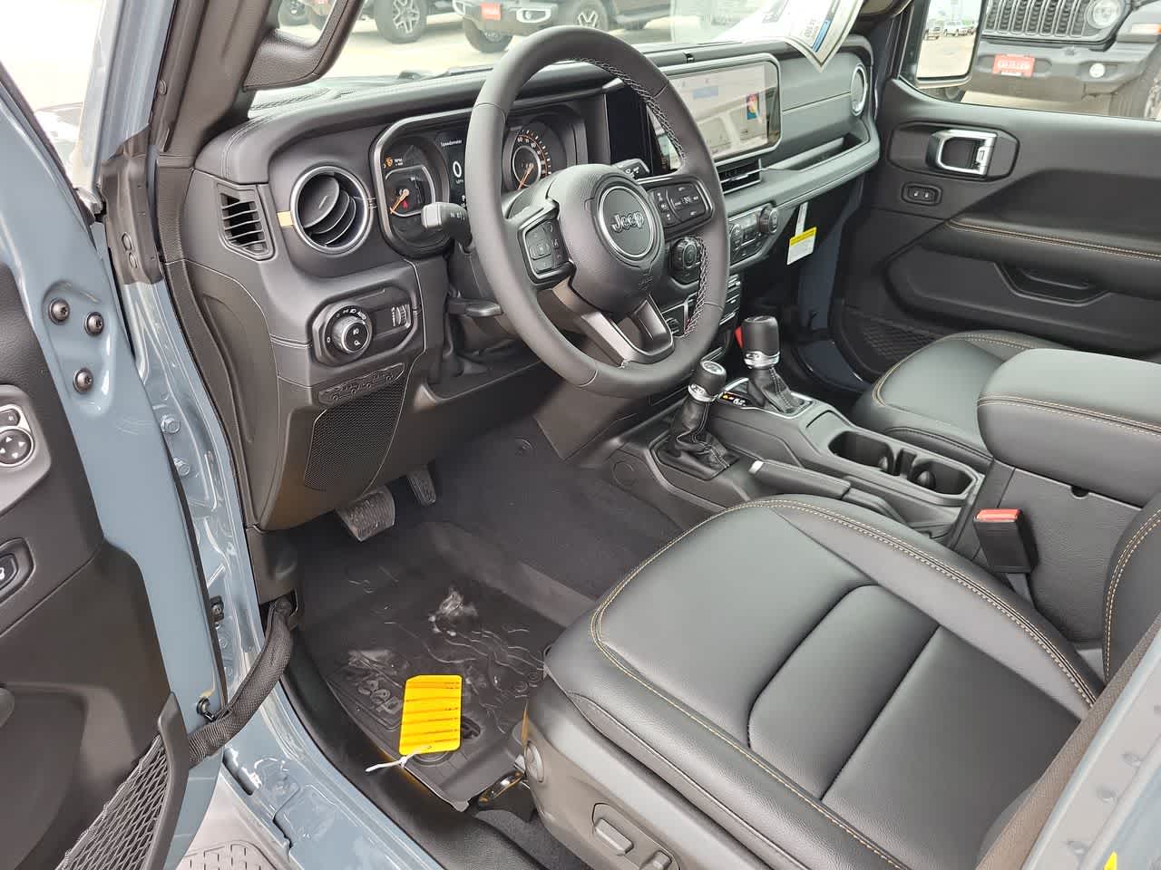 Thumbnail: 2026 Jeep Gladiator - 10