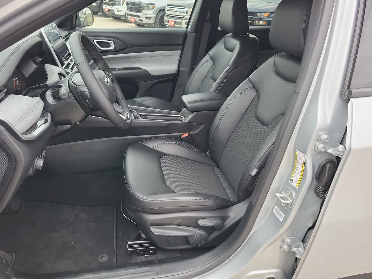 Thumbnail: 2026 Jeep Compass - 19