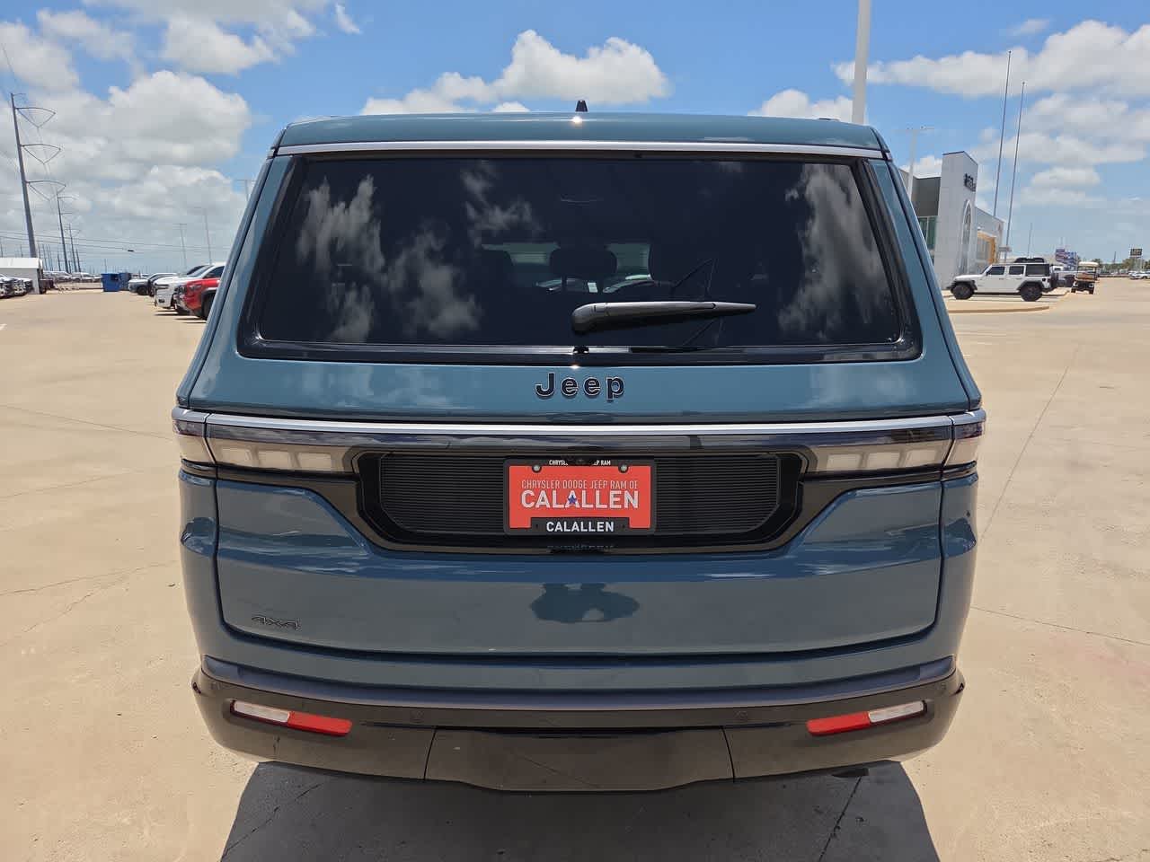 Thumbnail: 2026 Jeep Grand Wagoneer - 13