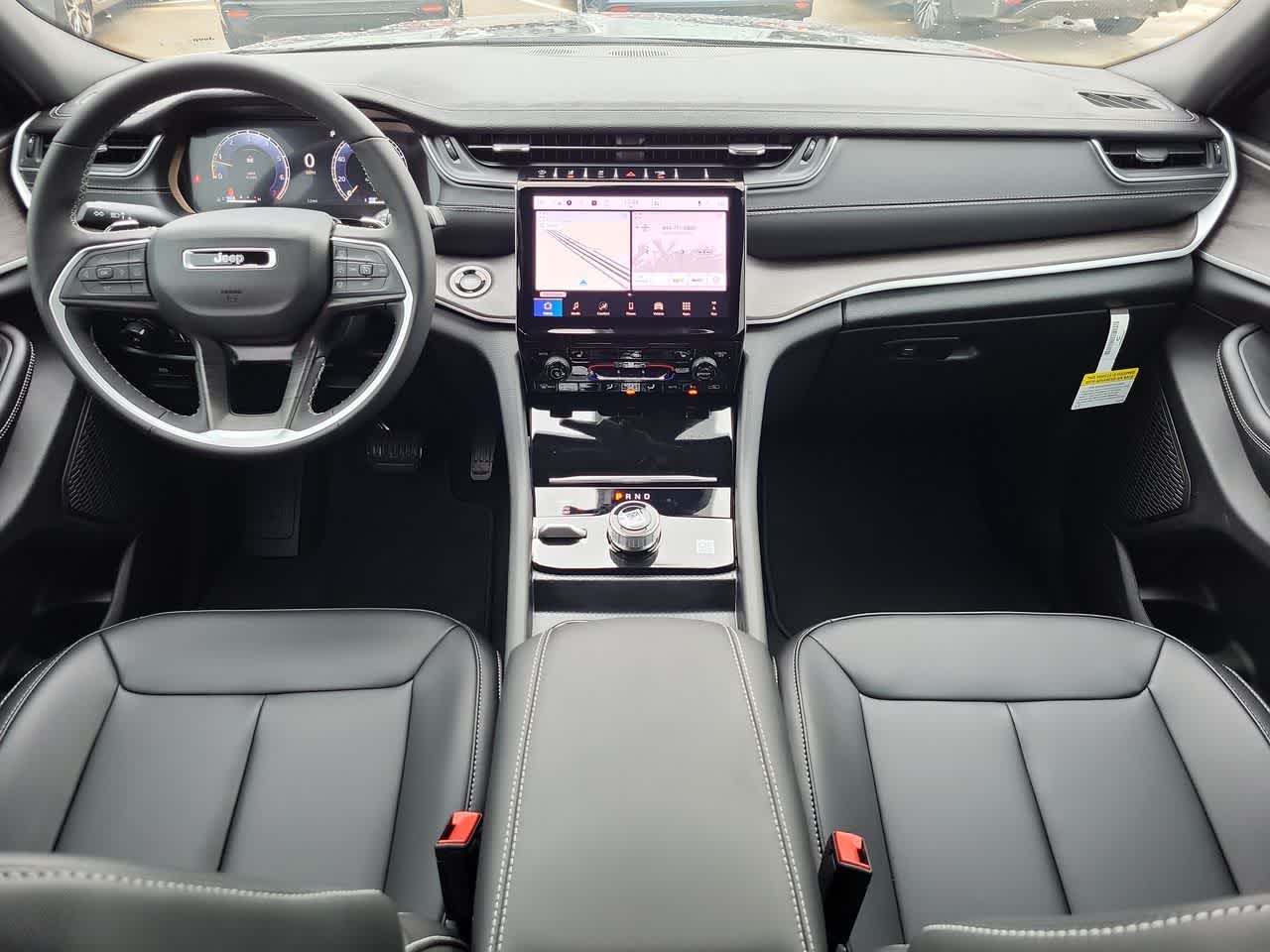 Thumbnail: 2025 Jeep Grand Cherokee - 18